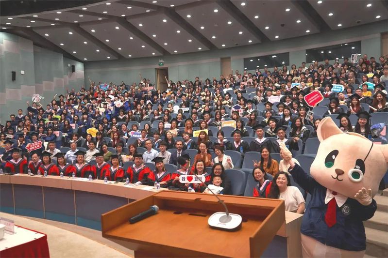银河娱乐澳门娱乐网站举行2023届学生毕业典礼